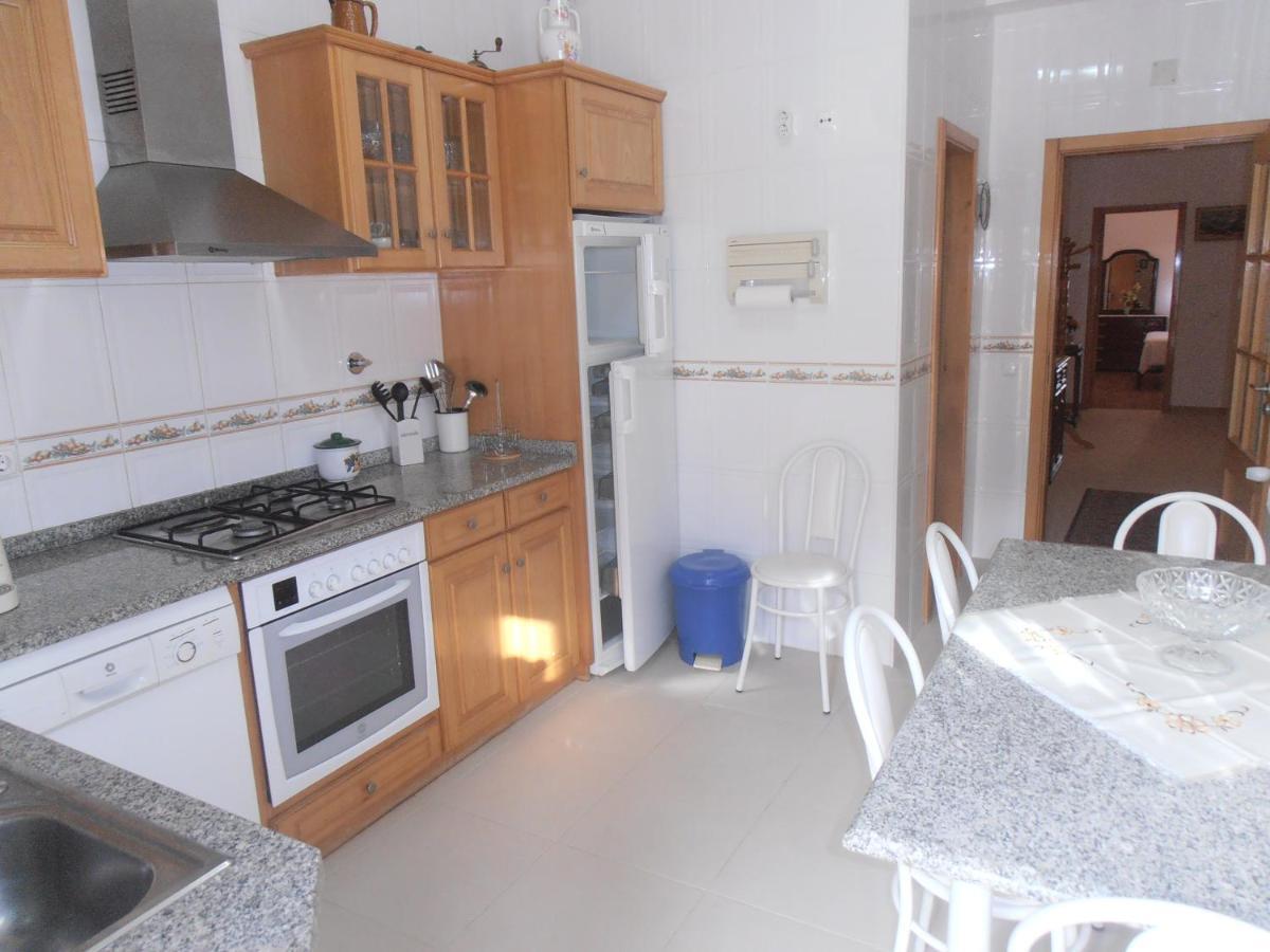 calmo e simpatico apartamento Apartment Vila Praia de Ancora Ruang foto